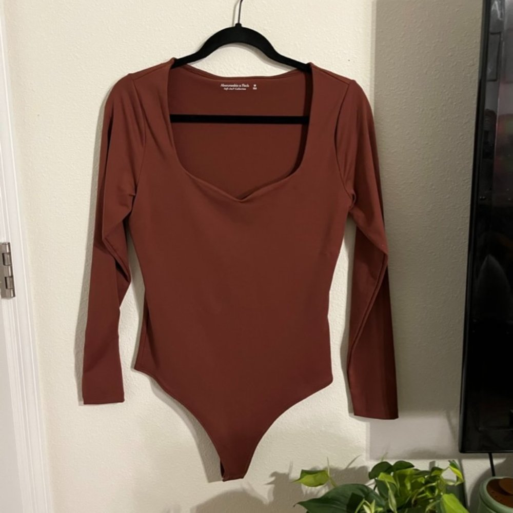 Abercrombie & Fitch Double Layered Seamless Sweetheart Bodysuit